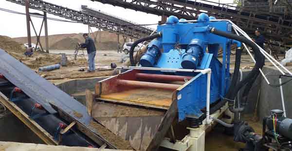 Fine sand recovery machine