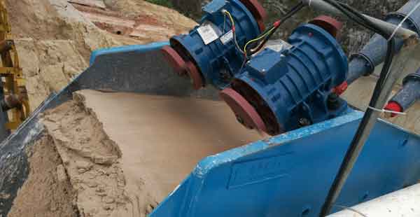 Fine sand recovery machine