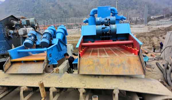 the tailings dewatering screen